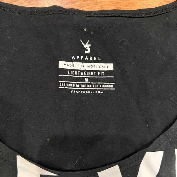 Flexin Graphic Tank Crop - Picture 2 of 3